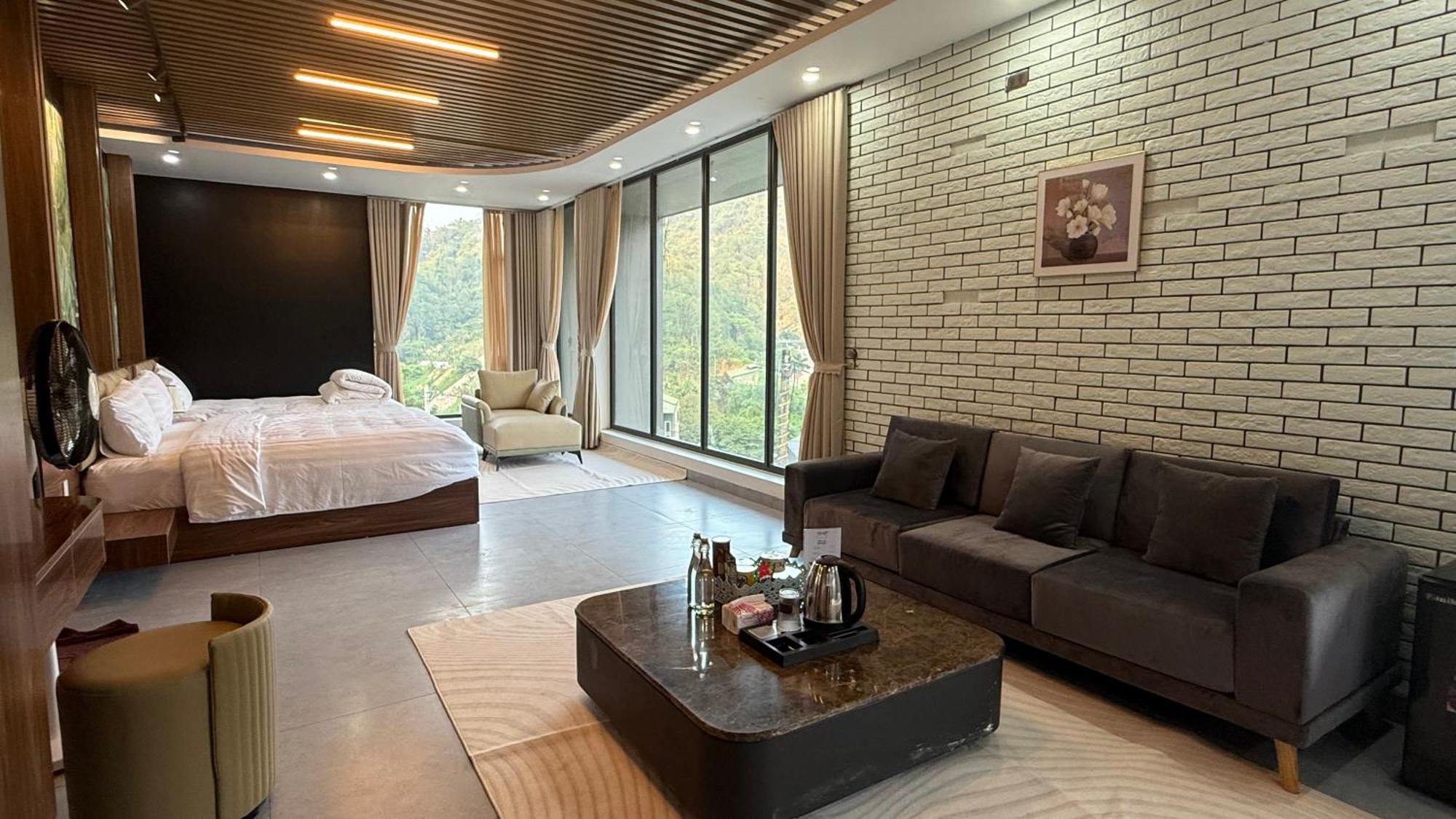 Lotus Premium Lodge - Lotus Group Tours 河江 外观 照片
